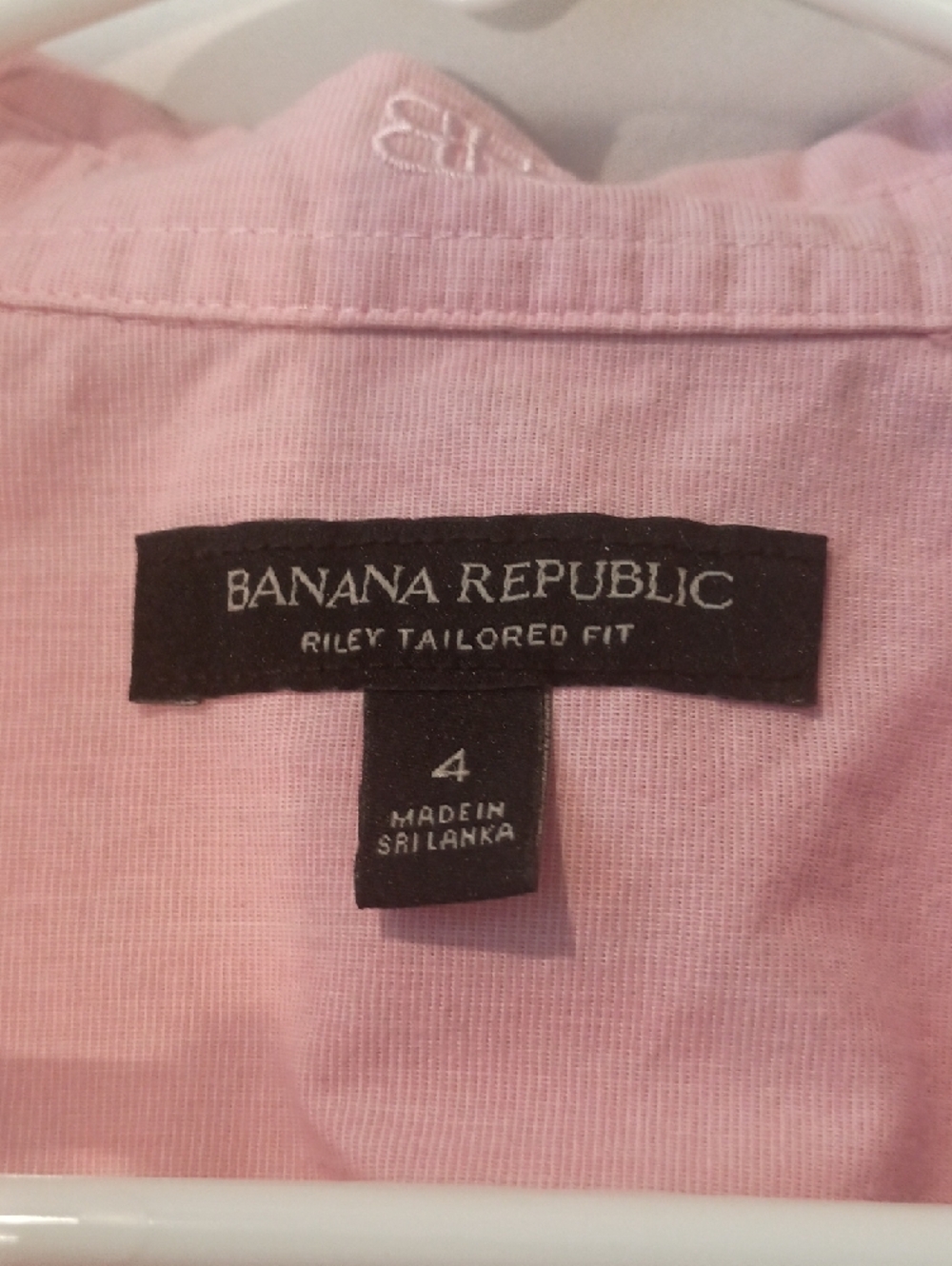 Banana Republic Light Pink Classic Button-Up Shirt - Picture 2 of 7